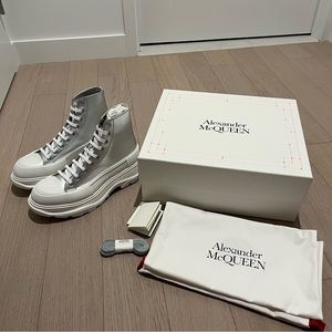 Alexander McQueen Men's Tread Slick Metallic High-Top Sneakers